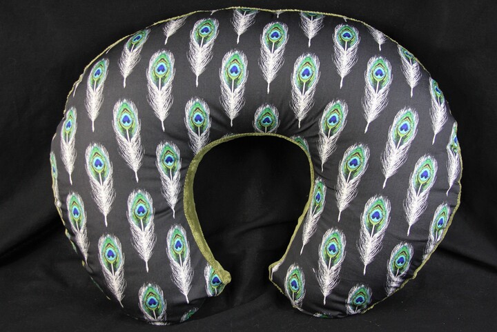 Nyrsing Pillow Cover - Peacock Feathers With Minky Underside