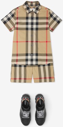 Burberry Childrens Check Stretch Cotton Tailored Shorts Size: 10Y
