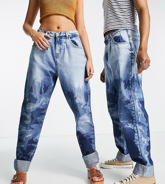 Reclaimed Vintage Inspired unisex 83 relaxed jean in bleach wash