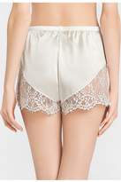 Thumbnail for your product : La Perla Exotique Off-White Silk Pyjama Shorts With Leavers Lace Trim