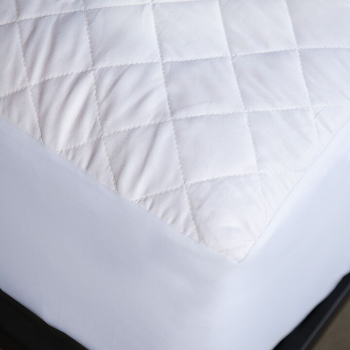Emma + Oliver Full Size Hypoallergenic Mattress Pad with Deep Pockets and Quilted Cotton Top