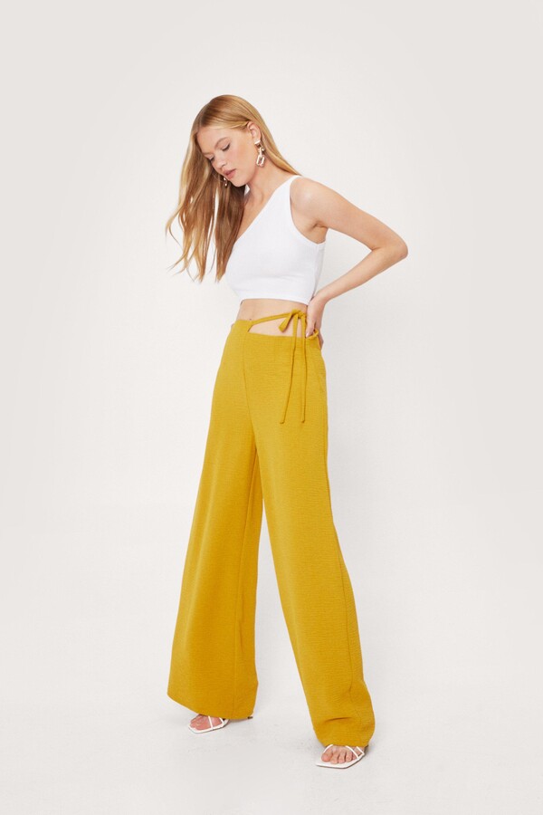 yellow trousers