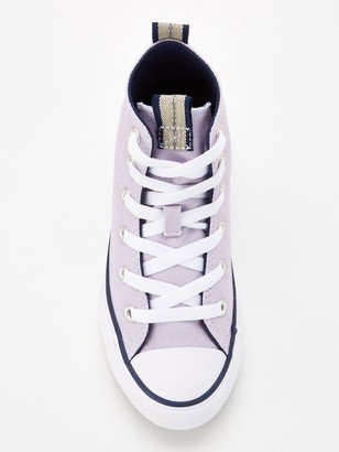 lilac converse