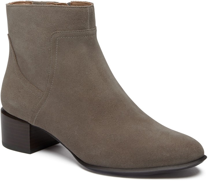 vionic millie ankle boot
