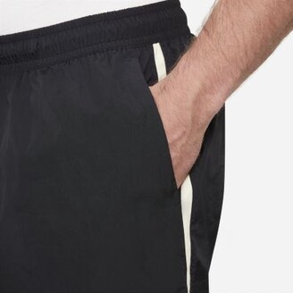 Nike Sportswear Style Essentials Men's Unlined Woven Flow Track Shorts