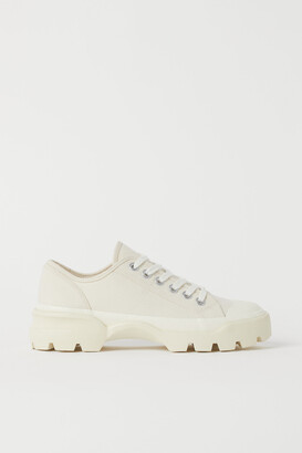 trainers h and m