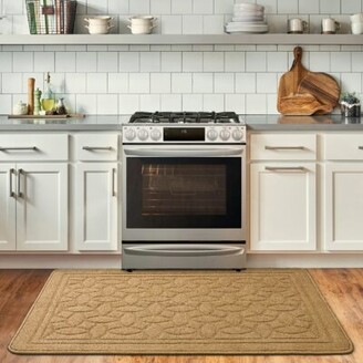 https://img.shopstyle-cdn.com/sim/77/ff/77ff51622c67809df9c8a6a1783bf3de_xlarge/kitchen-mat-non-skid-kitchen-rugs-and-mats-machine-washable-kitchen-carpet.jpg