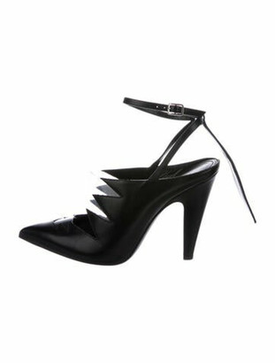calvin klein raffaela pump