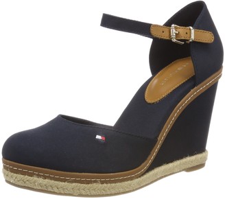 closed toe wedges uk