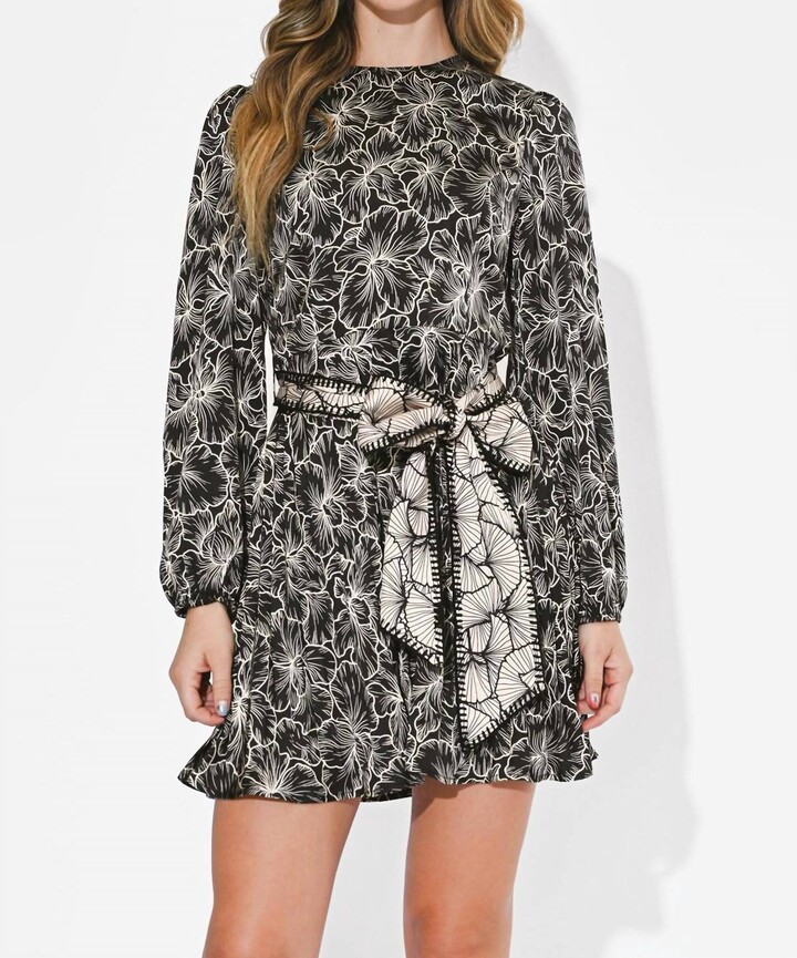 Adelyn Rae Sasha Pleated Mini Dress In Black/ Cream