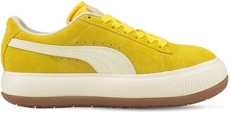 yellow pumas