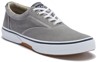 sperry sneakers wide width