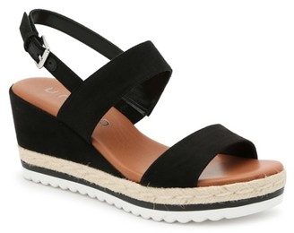 unisa black sandals
