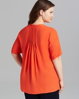 Thumbnail for your product : NYDJ Plus Pleated Back Top