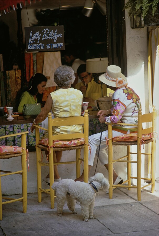 Slim Aarons, Palm Beach Shoppers, 1968 - Lilly Pulitzer Fashion Boutique Palm Beach Shopping