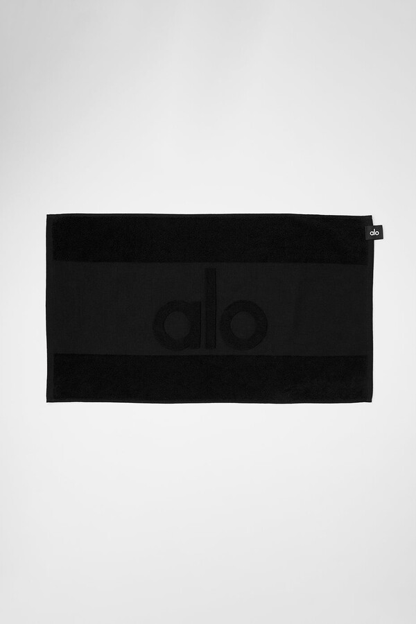 Alo Yoga  Keep It Cool Gym Towel in Black - ShopStyle