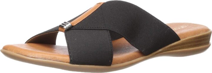 andre assous flip flops