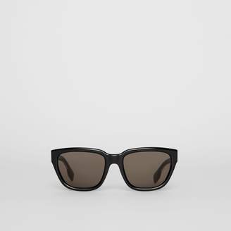 Burberry Square Frame Sunglasses