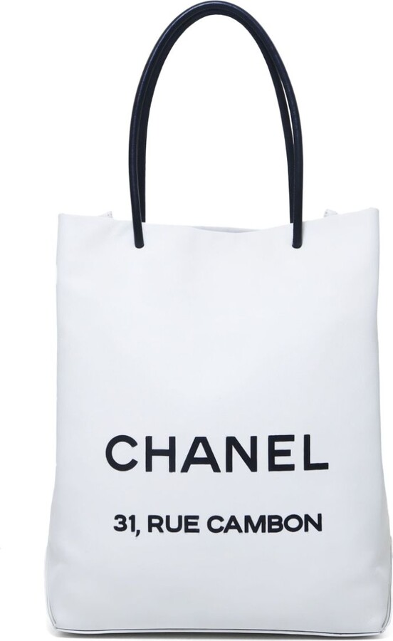 CHANEL Pre-Owned 2003 Petite Shopping Tote Bag - Farfetch