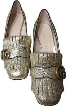 gucci marmont gold heels