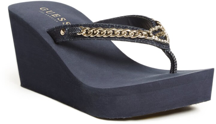 guess platform flip flops