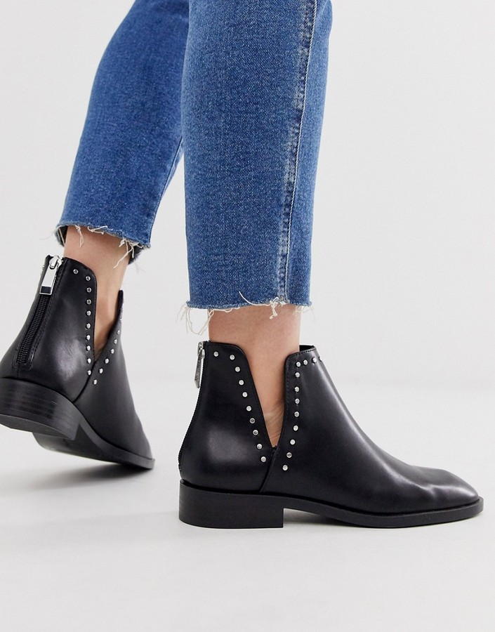 Stradivarius cutout side boot in black Boots Stradivarius Black
