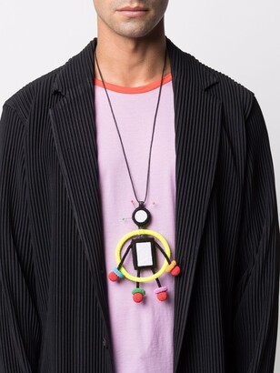 Beads, Mirrors and Pins – Necklaces by Walter van Beirendock