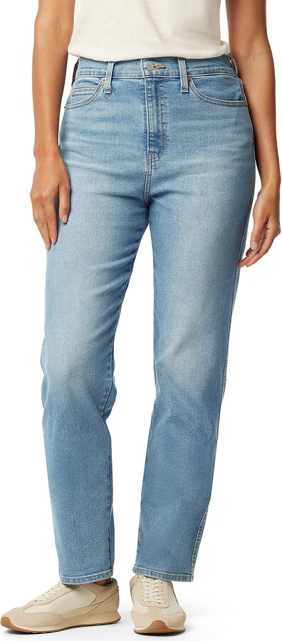 Levi Strauss Signature Women’s Vintage High Rise Straight Jeans, 27″ Inseam, Sizes 2-16
