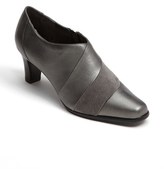Thumbnail for your product : Trotters 'Jona' Pump