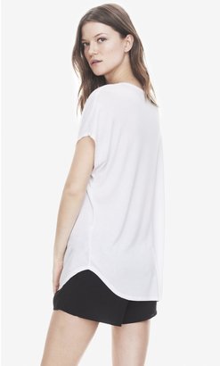 Express One Eleven Scoop Neck Curved Hem Tee - White