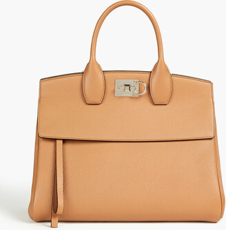 Save 48% Ferragamo Leather Margot Handbag in Black Womens Shoulder bags Ferragamo Shoulder bags 