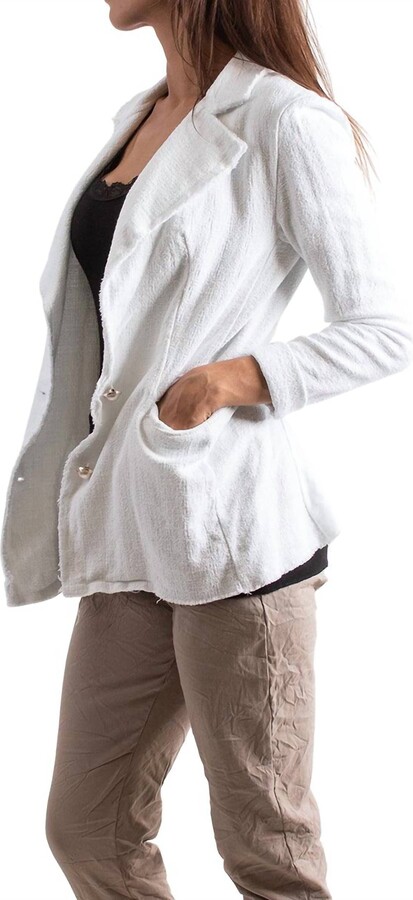 GIGI MODA Alessia Long Sleeve Blazer In White