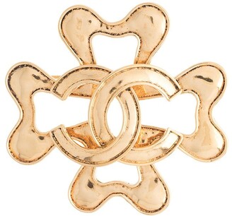 Chanel Pre Owned 1994 CC clover brooch