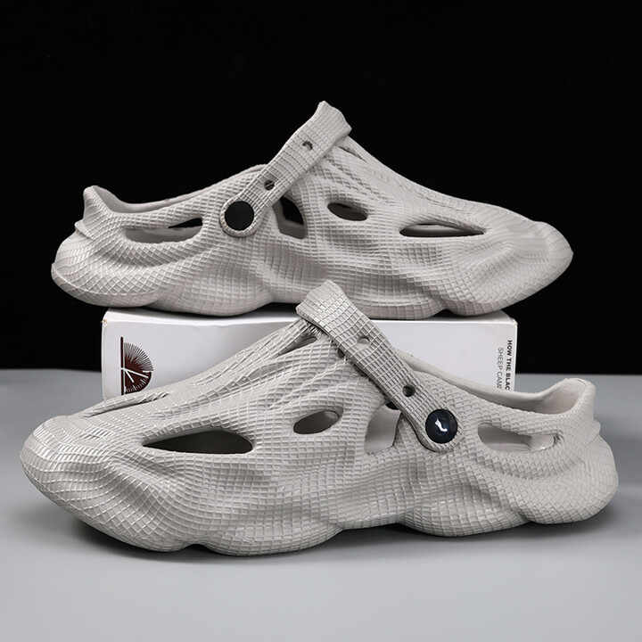 Litfun Summer Clogs Sandals For Men New Outdoor Soft Botton Beach Slippers Anti-slip EVA Garden Shoes Fashion Hollow Hole Shoes