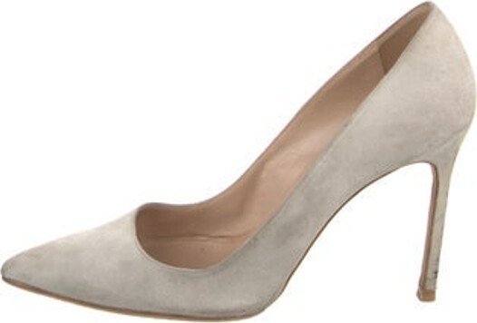 Manolo Blahnik Suede Pumps Grey Pointed-Toes