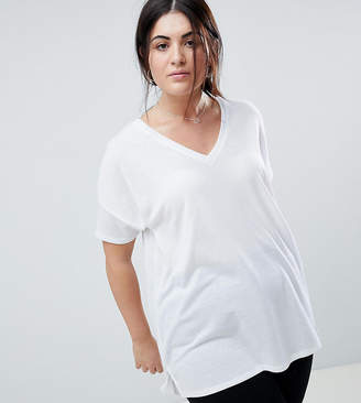 ASOS Curve DESIGN Curve oversized longline t-shirt with v-neck in lightweight rib in white