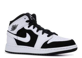 Nike Boys' Air Jordan 1 Mid (GS) Shoe - Footwear||Kid's Footwear||Kid's Lifestyle White/Black-White