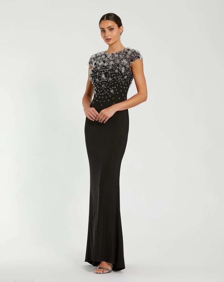 Mac Duggal - Black Crystal Embellished Jersey Fitted Cap Sleeve Gown - Black / US 2