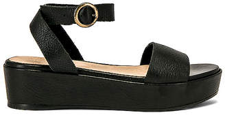 seychelles monogram flatform sandal