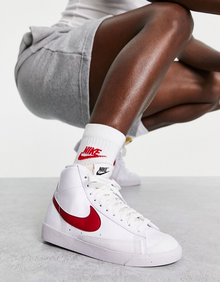Nike Blazer Mid '77 Next Nature trainers in white and red - ShopStyle