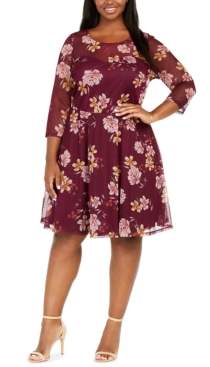 Love Squared Plus Size Sweetheart Floral Swiss-Dot Dress