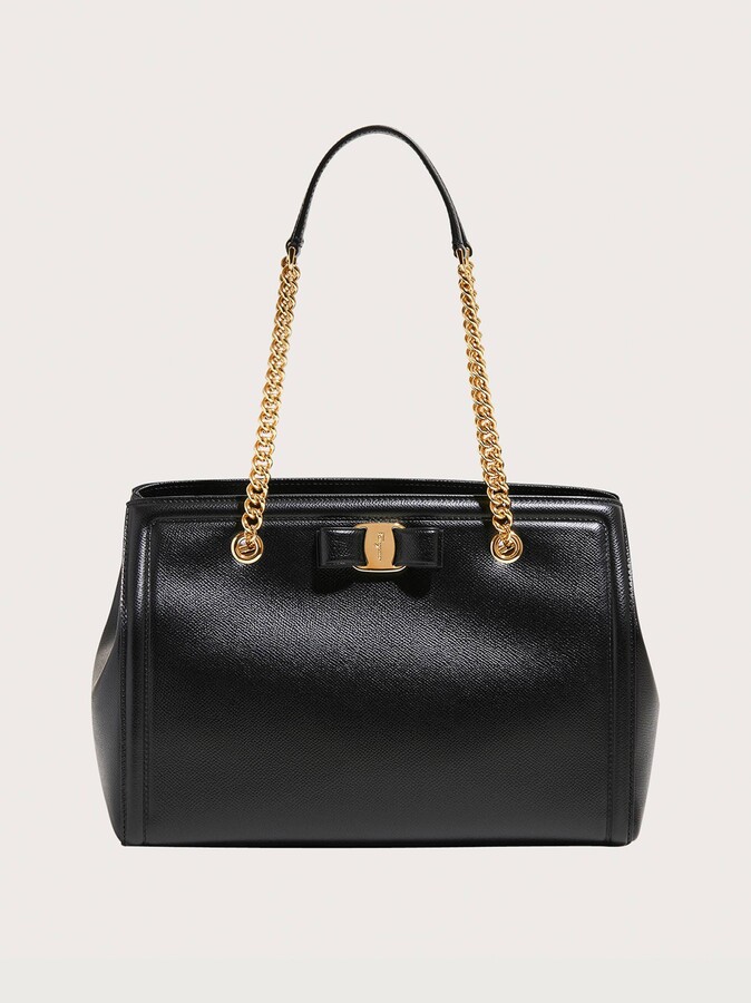 vara bow bag ferragamo