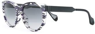 Fendi Eyewear Slinky sunglasses