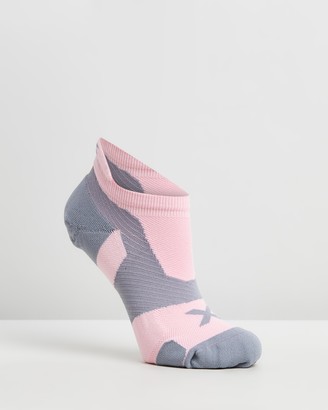 2XU Women's Grey all socks - Vectr Cushion No Show Socks