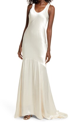 Lulus Scoop Neck Satin Gown with Train