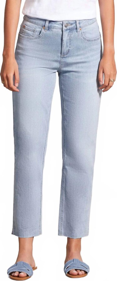 Audrey Girlfriend Straight Ankle Jeans In Beach Wash
