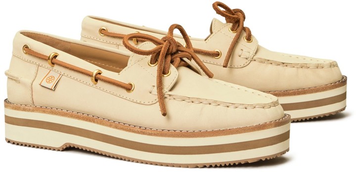 tory burch boat shoes