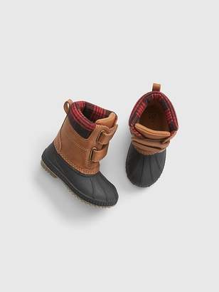 gap snow boots