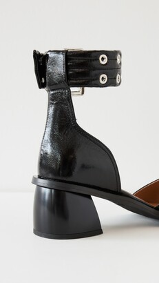 【未使用】GANNI CHUNKY BUCKLE OPEN CUT PUMPS GANNI Chunky Buckle Open Cut Pumps | Shopbop