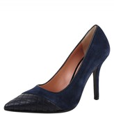 Thumbnail for your product : VC Signature Ann Pump